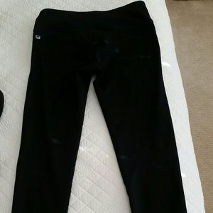 Fabletics Salar Solid Powerform Legging